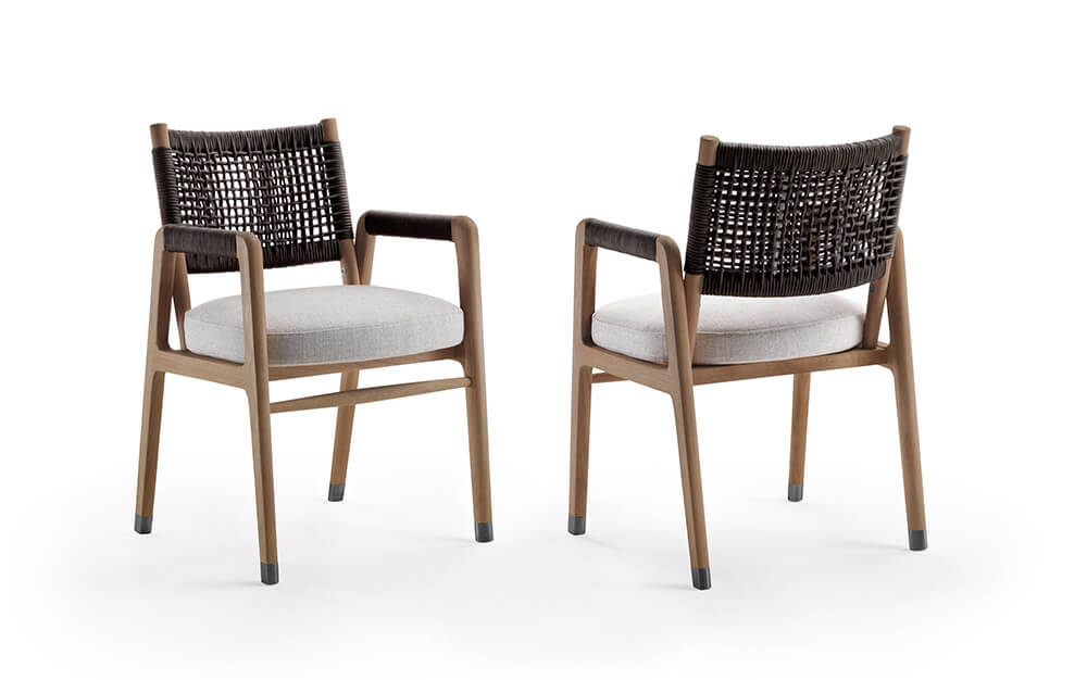 Flexform silla Ortigia para exterirores de colores crudos
